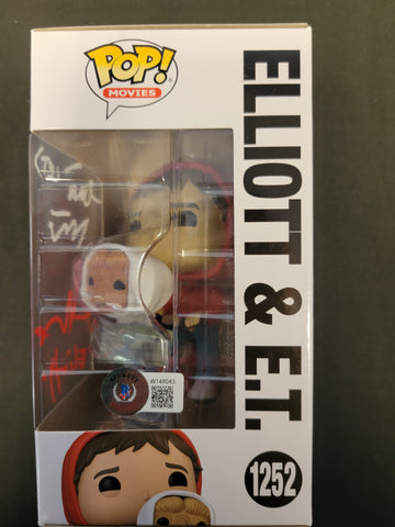 Funko Pop: E.T. The Extra-Terrestrial: Elliott & E.T. Autographed by Matthew De Meritt and Henry Thomas